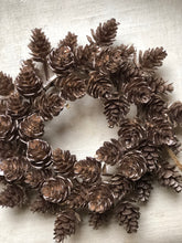 Load image into Gallery viewer, Mini Cone Pine Wreath