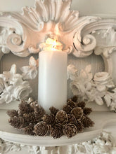 Load image into Gallery viewer, Mini Cone Pine Wreath