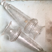 Load image into Gallery viewer, Victorian Epergne Glass